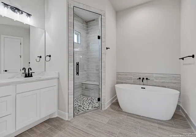 Photo 3 of Sale Pending at 173 Pine Valley Dr, La Vernia, TX 78121 | MLS# 1893268 | Listing updated on 2026-01-08