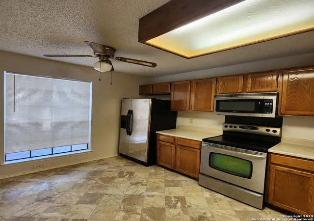 Photo 3 of Single family home for sale at 7738 Bay Berry, San Antonio, TX 78240 | MLS# 1893274 | Listing updated on 2025-08-27