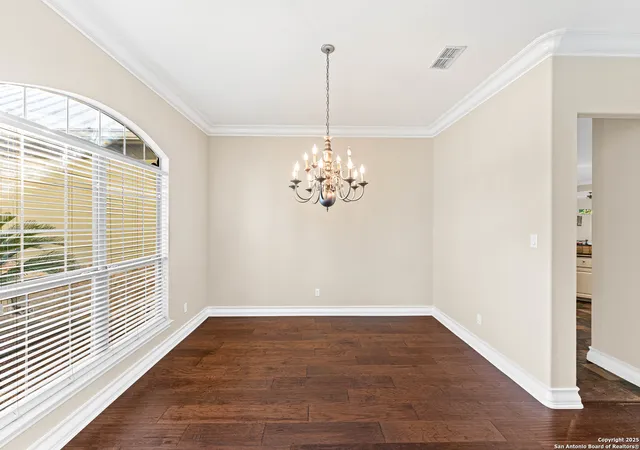 Photo 4 of Sale Pending at 910 Foxton Dr, San Antonio, TX 78260 | MLS# 1893283 | Listing updated on 2025-12-15