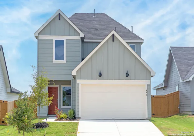 Photo 1 of Sale Pending at 215 Las Lomas, Seguin, TX 78155 | MLS# 1893308 | Listing updated on 2026-02-16