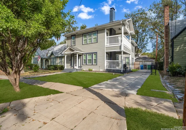 2nd image of 435 W Gramercy Pl, San Antonio, TX 78212 | MLS# 1893344