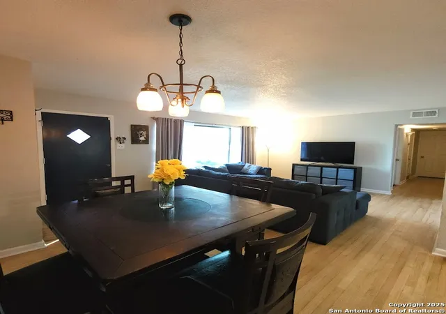 Photo 4 of Sale Pending at 114 Mountridge, San Antonio, TX 78228 | MLS# 1893365 | Listing updated on 2025-09-06