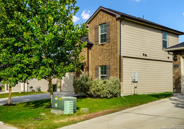2nd image of 1021 Adler Way, San Marcos, TX 78666 | MLS# 1893376