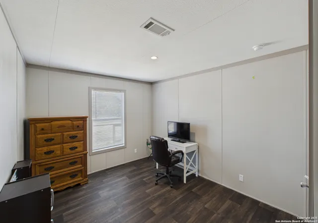 5th image of 200 Sterling, Seguin, TX 78155 | MLS# 1893378