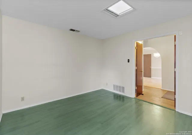 4th image of 6910 Forest Way, San Antonio, TX 78240 | MLS# 1893390