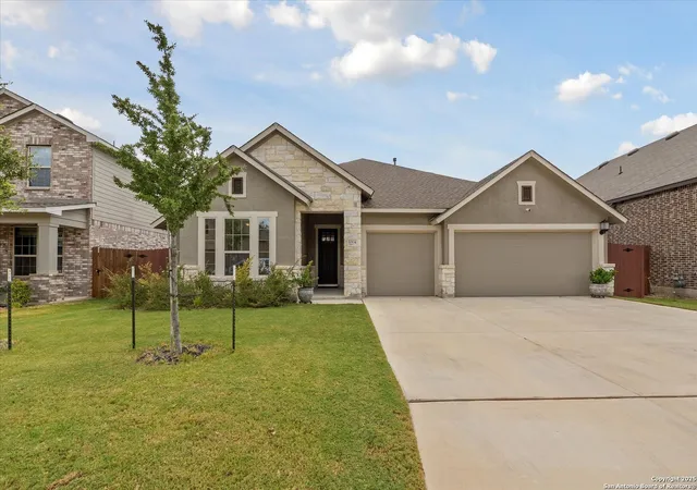 Photo 3 of Single family home for sale at 10834 Davis Farms, San Antonio, TX 78254 | MLS# 1893404 | Listing updated on 2025-10-27