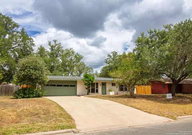 26th image of 905 E Inez, Beeville, TX 78102 | MLS# 1893423