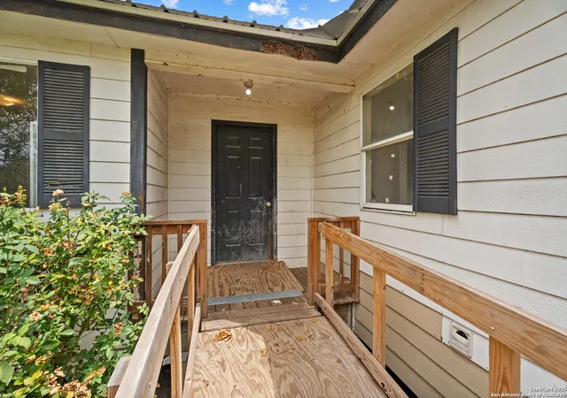 Photo 4 of Sale Pending at 2862 Wetz, Marion, TX 78124 | MLS# 1893438 | Listing updated on 2026-03-25