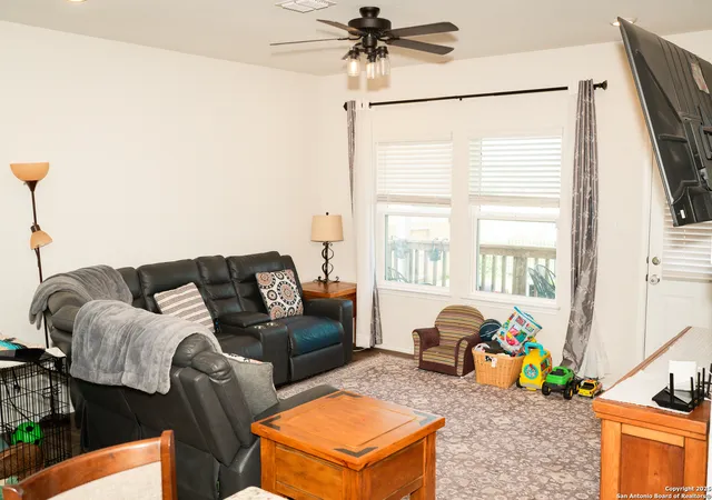 4th image of 469 Middle Green, Floresville, TX 78114 | MLS# 1893472