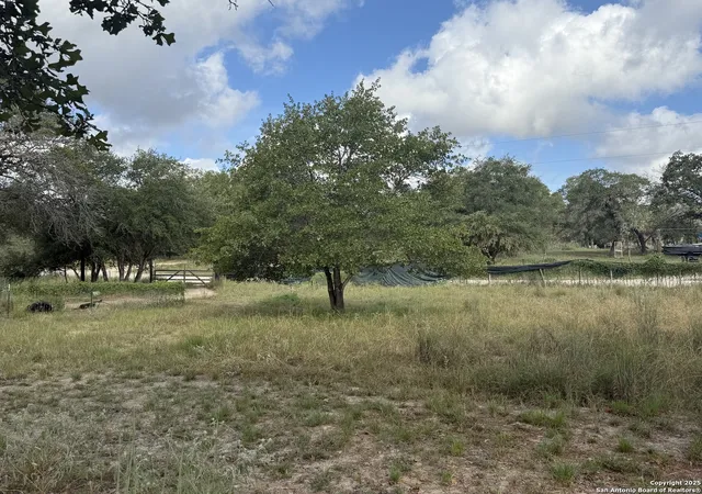 2nd image of 105 Clear Spring, Floresville, TX 78114 | MLS# 1893642