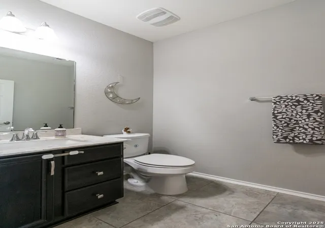 Photo 3 of Sale Pending at 12615 Stoney Ridge, Del Valle, TX 78617 | MLS# 1893713 | Listing updated on 2025-10-07