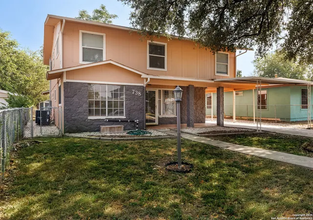 Photo 3 of Sale Pending at 738 Marquette, San Antonio, TX 78228 | MLS# 1893756 | Listing updated on 2025-09-22
