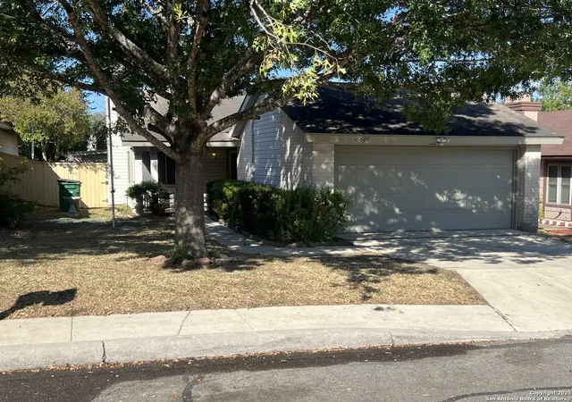 Photo 1 of Sale Pending at 16623 Crested Butte, San Antonio, TX 78247 | MLS# 1893807 | Listing updated on 2025-11-20