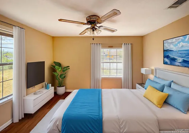 Photo 3 of Sale Pending at 605 Sw 19th Street, San Antonio, TX 78207 | MLS# 1893831 | Listing updated on 2025-10-06