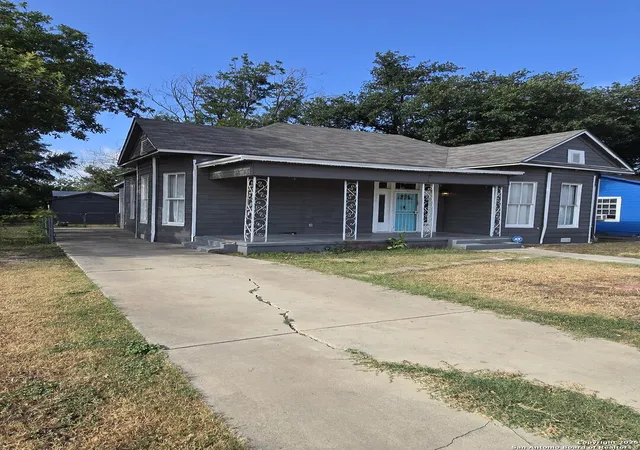 Photo 2 of Single family home for sale at 614 Cumberland, San Antonio, TX 78204 | MLS# 1893910 | Listing updated on 2025-11-03