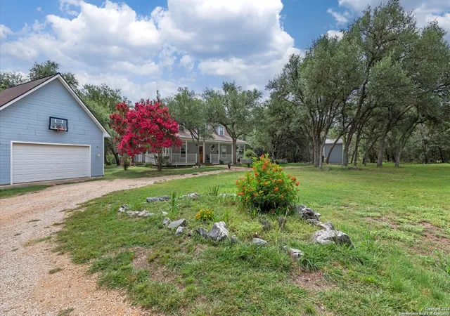 Photo 3 of Sale Pending at 689 Abels, Canyon Lake, TX 78133 | MLS# 1893913 | Listing updated on 2026-02-24