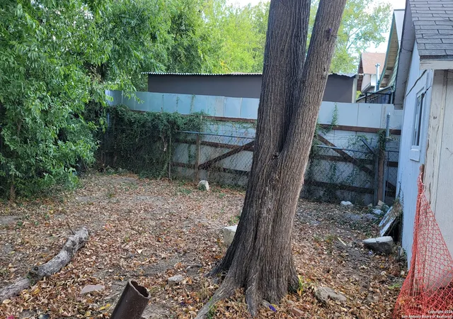 16th image of 1825 El Paso, San Antonio, TX 78207 | MLS# 1893936