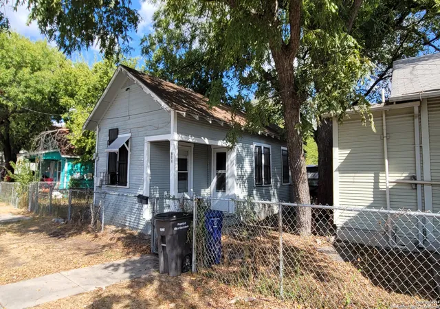3rd image of 1825 El Paso, San Antonio, TX 78207 | MLS# 1893936