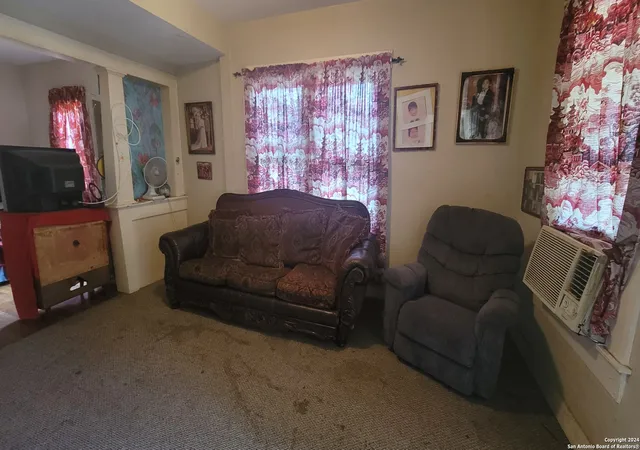 4th image of 1825 El Paso, San Antonio, TX 78207 | MLS# 1893936