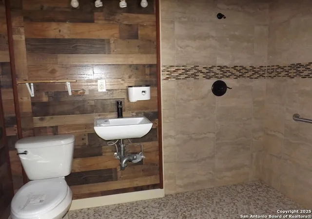 5th image of 7431 Westshire, San Antonio, TX 78227 | MLS# 1893953