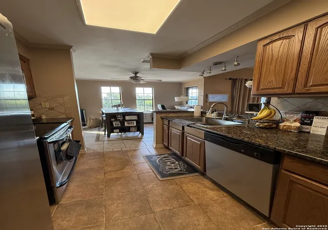 Photo 1 of Condo for sale at 4212 Medical Dr #1712, San Antonio, TX 78229 | MLS# 1894051 | Listing updated on 2025-08-30