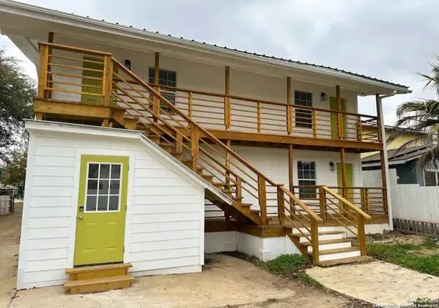 Photo 2 of Sale Pending at 608 Park, San Antonio, TX 78204 | MLS# 1894076 | Listing updated on 2025-10-24