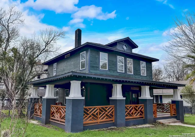 Photo 1 of Single family home for sale at 1104 W Mistletoe, San Antonio, TX 78201 | MLS# 1894093 | Listing updated on 2025-11-18