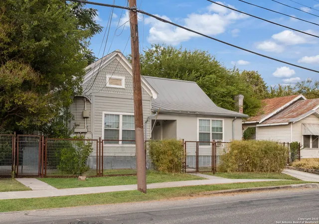 2nd image of 1710 S Presa St, San Antonio, TX 78210 | MLS# 1894094