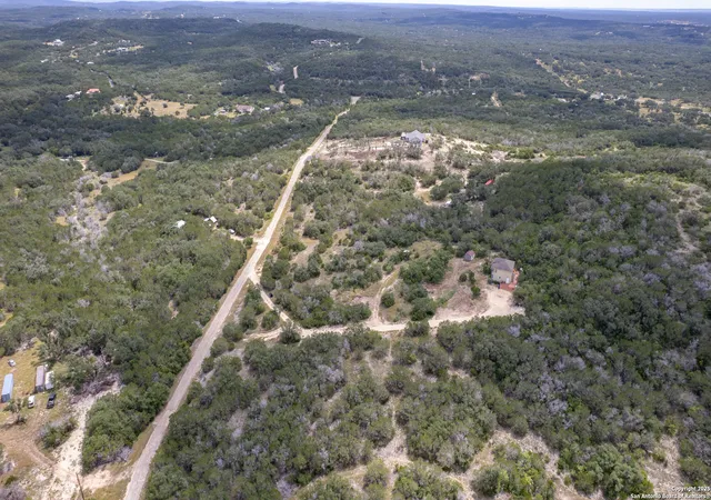 Photo 2 of Single family home for sale at 299 County Road 243, Hondo, TX 78861 | MLS# 1894135 | Listing updated on 2025-09-21