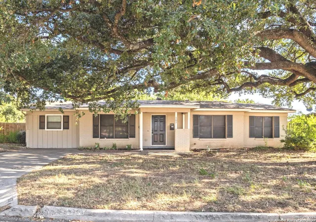 Homes for sale in San Antonio, TX | 107 Sabyan, San Antonio, TX 78218 | MLS# 1894184