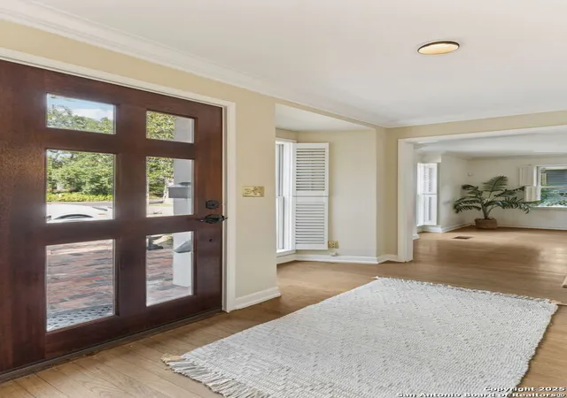 Photo 4 of Sale Pending at 420 Grandview, San Antonio, TX 78209 | MLS# 1894189 | Listing updated on 2026-03-25