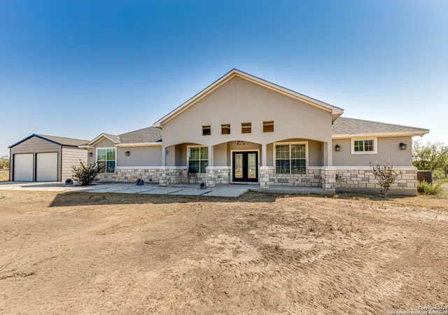 Photo 2 of Sale Pending at 19146 Mcconnell Rd, Atascosa, TX 78002 | MLS# 1894262 | Listing updated on 2026-03-06