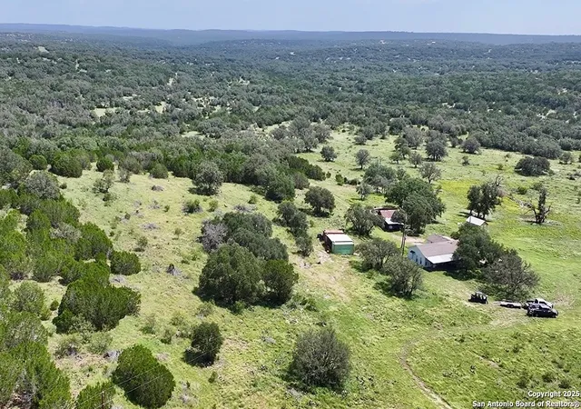 Photo 4 of House for sale at 104 Sd 14070, Rocksprings, TX 78880 | MLS# 1894286 | Listing updated on 2026-08-14
