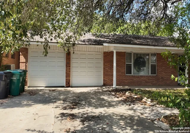 Photo 3 of Single family home for sale at 2735 Waleetka, San Antonio, TX 78210 | MLS# 1894323 | Listing updated on 2025-10-19