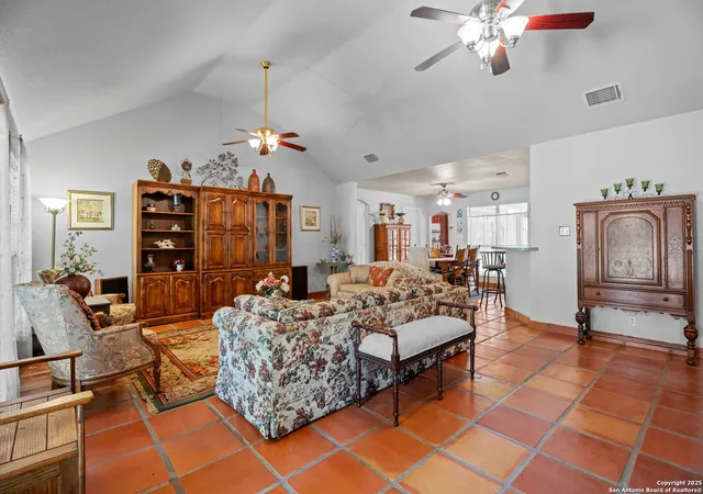 Photo 4 of Sale Pending at 253 Hickory, La Vernia, TX 78121 | MLS# 1894346 | Listing updated on 2025-12-10