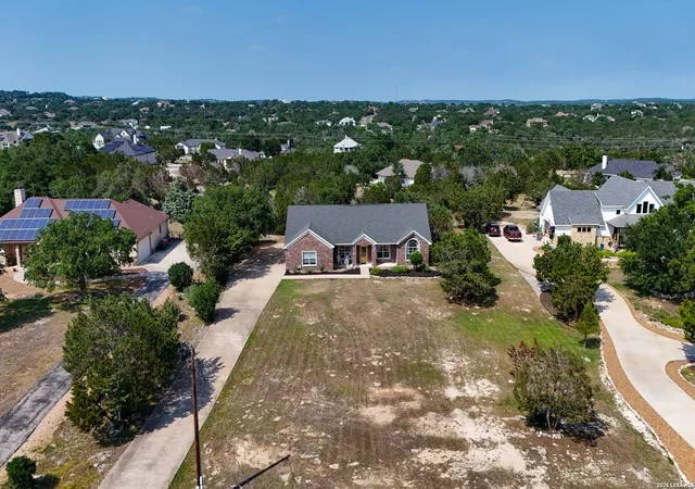 Photo 3 of Sale Pending at 353 Warbler Dr, Spring Branch, TX 78070 | MLS# 1894354 | Listing updated on 2026-03-09