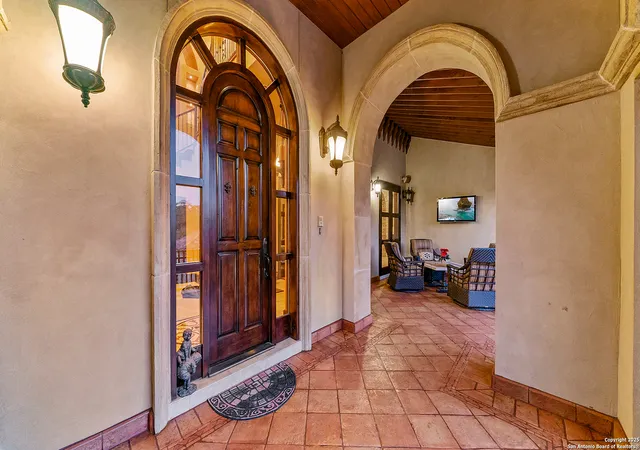 Photo 4 of Single family home for sale at 19703 Terra Mont, San Antonio, TX 78255 | MLS# 1894355 | Listing updated on 2025-12-02