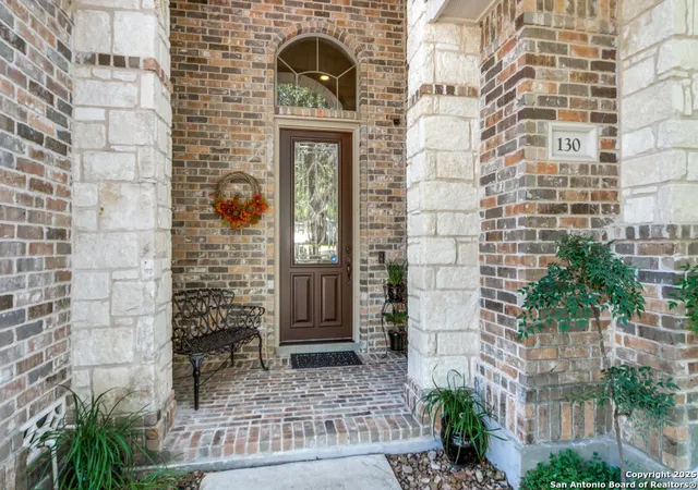 3rd image of 130 Hampton Wy, Shavano Park, TX 78249 | MLS# 1894361