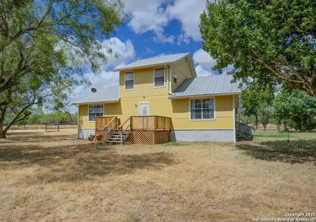 Photo 3 of Single family home for sale at 1176 Old Adams, Pleasanton, TX 78064 | MLS# 1894364 | Listing updated on 2026-09-08