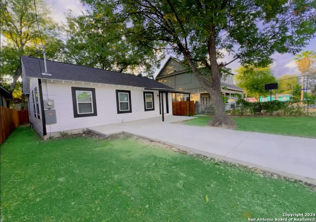 3rd image of 2323 N Elmendorf St, San Antonio, TX 78201 | MLS# 1894385