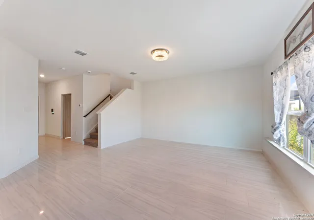 Photo 3 of Single family home for sale at 15231 Harbor Landing, Von Ormy, TX 78073 | MLS# 1894527 | Listing updated on 2025-11-18