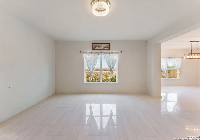 Photo 4 of Single family home for sale at 15231 Harbor Landing, Von Ormy, TX 78073 | MLS# 1894527 | Listing updated on 2025-11-18