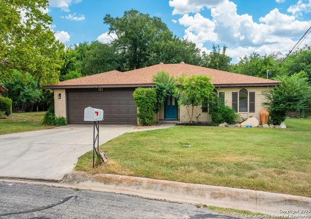 Photo 1 of Single family home for sale at 111 Homestead, Kerrville, TX 78028 | MLS# 1894607 | Listing updated on 2025-09-01
