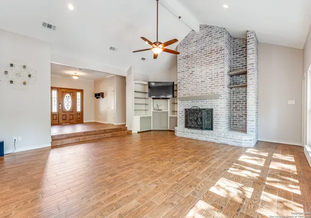 Photo 3 of Sale Pending at 8610 Marathon, Universal City, TX 78148 | MLS# 1894637 | Listing updated on 2025-10-02
