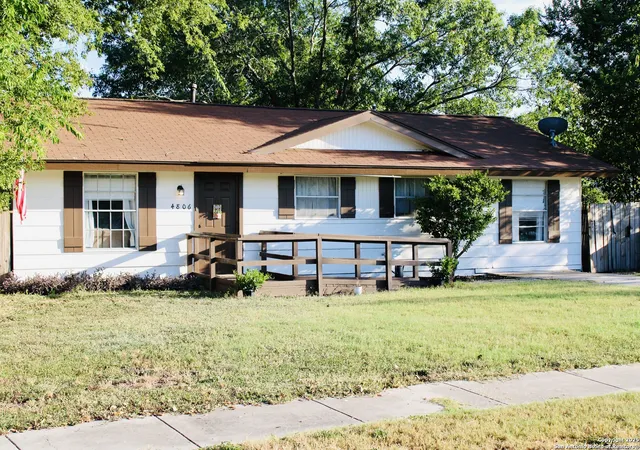 Photo 3 of Single family home for sale at 4806 Castle Arms, San Antonio, TX 78218 | MLS# 1894651 | Listing updated on 2025-11-10