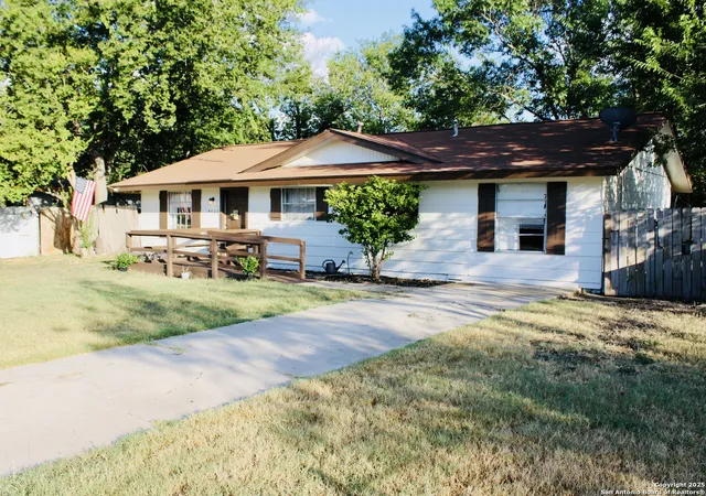 Photo 2 of Single family home for sale at 4806 Castle Arms, San Antonio, TX 78218 | MLS# 1894651 | Listing updated on 2025-11-10