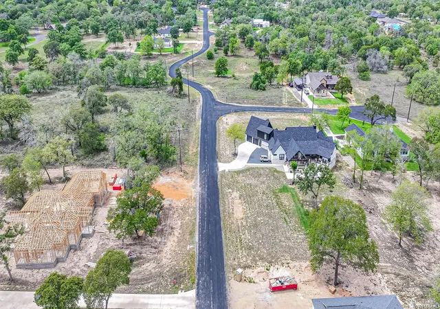 4th image of 100 Timber Heights, La Vernia, TX 78121 | MLS# 1894681
