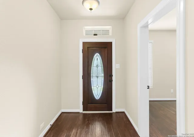 Photo 4 of Single family home for sale at 25151 Buttermilk Ln, San Antonio, TX 78255 | MLS# 1894682 | Listing updated on 2026-02-05