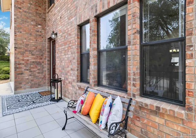 Photo 3 of Single family home for sale at 8542 Park Olympia, Universal City, TX 78148 | MLS# 1894707 | Listing updated on 2025-09-18
