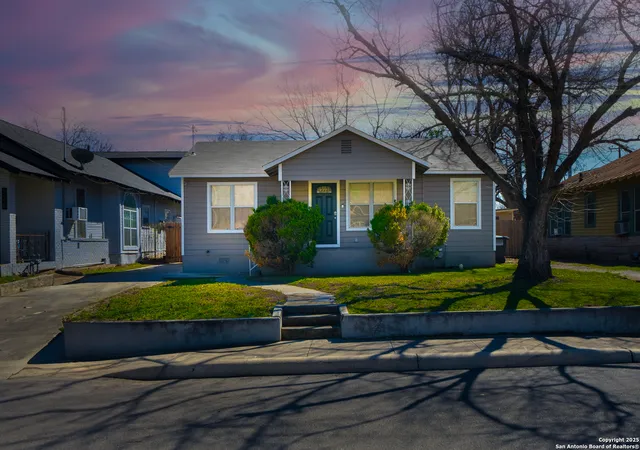 Photo 1 of Sale Pending at 330 Givens Ave, San Antonio, TX 78204 | MLS# 1894777 | Listing updated on 2025-12-10